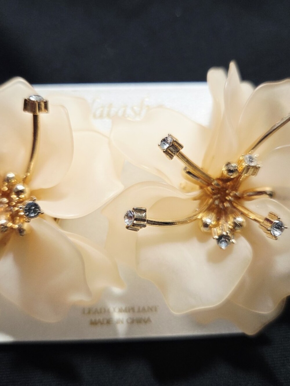 NWT Natasha Oversized Off White And Gold Floral Earrings With Gemstones.